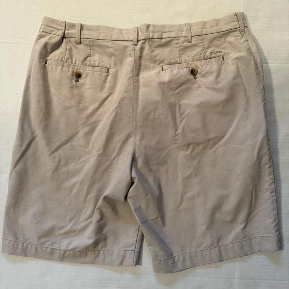 IZOD 100% Cotton Khaki Beige Tan Flat Front Chino Casual Mens Shorts Size 40 - Picture 2 of 11